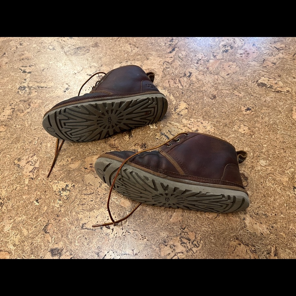 Ugg Neumel leather chocolate brown. Boys size 6. Worn